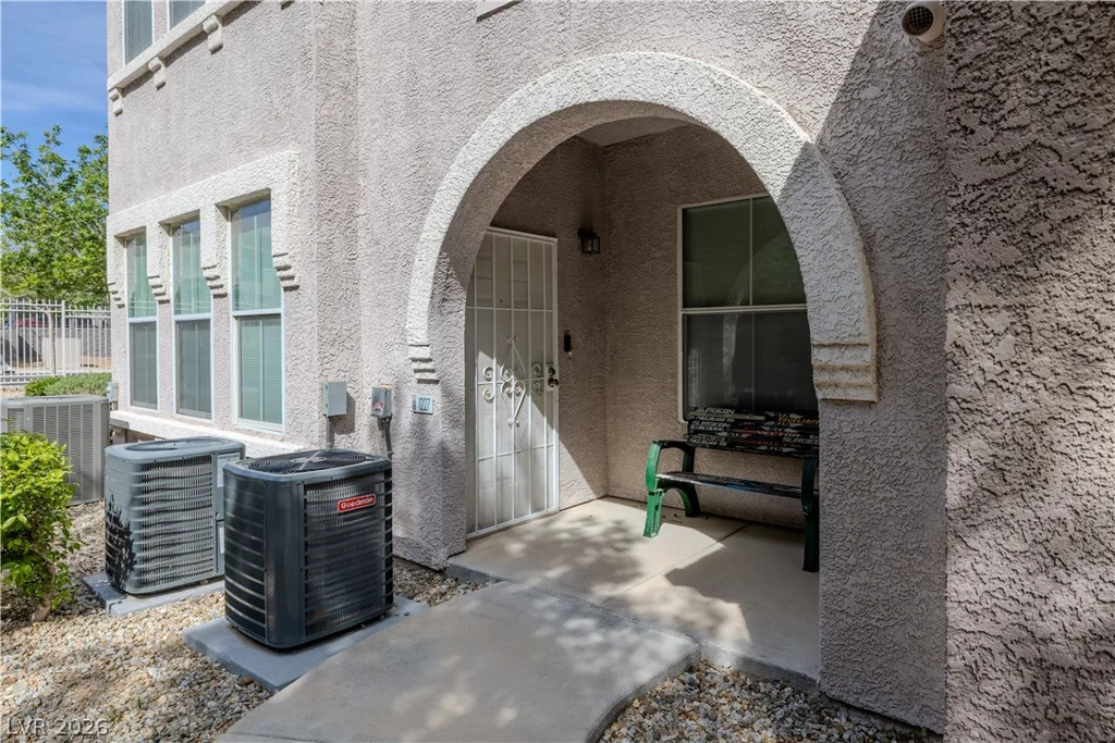 10001 Peace, Las Vegas, NV 89147