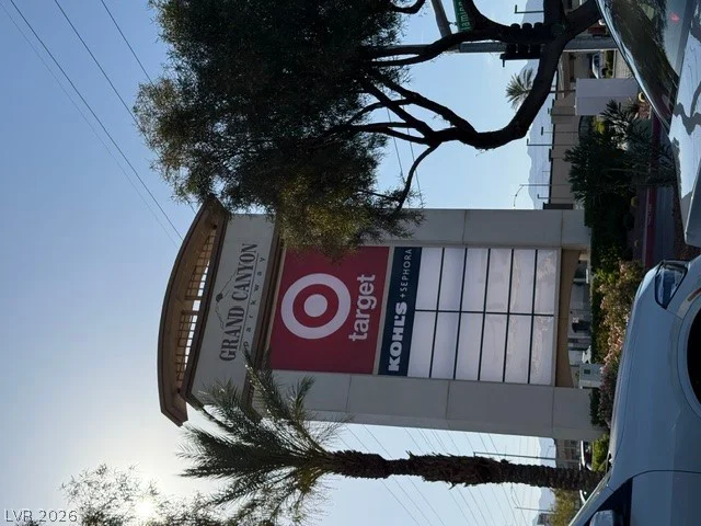 10001 Peace, Las Vegas, NV 89147