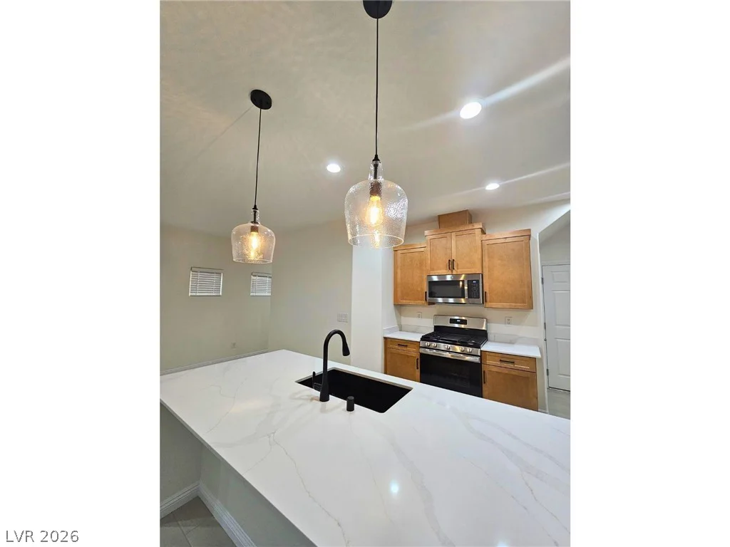 8476 Spirit Vale, Las Vegas, NV 89117