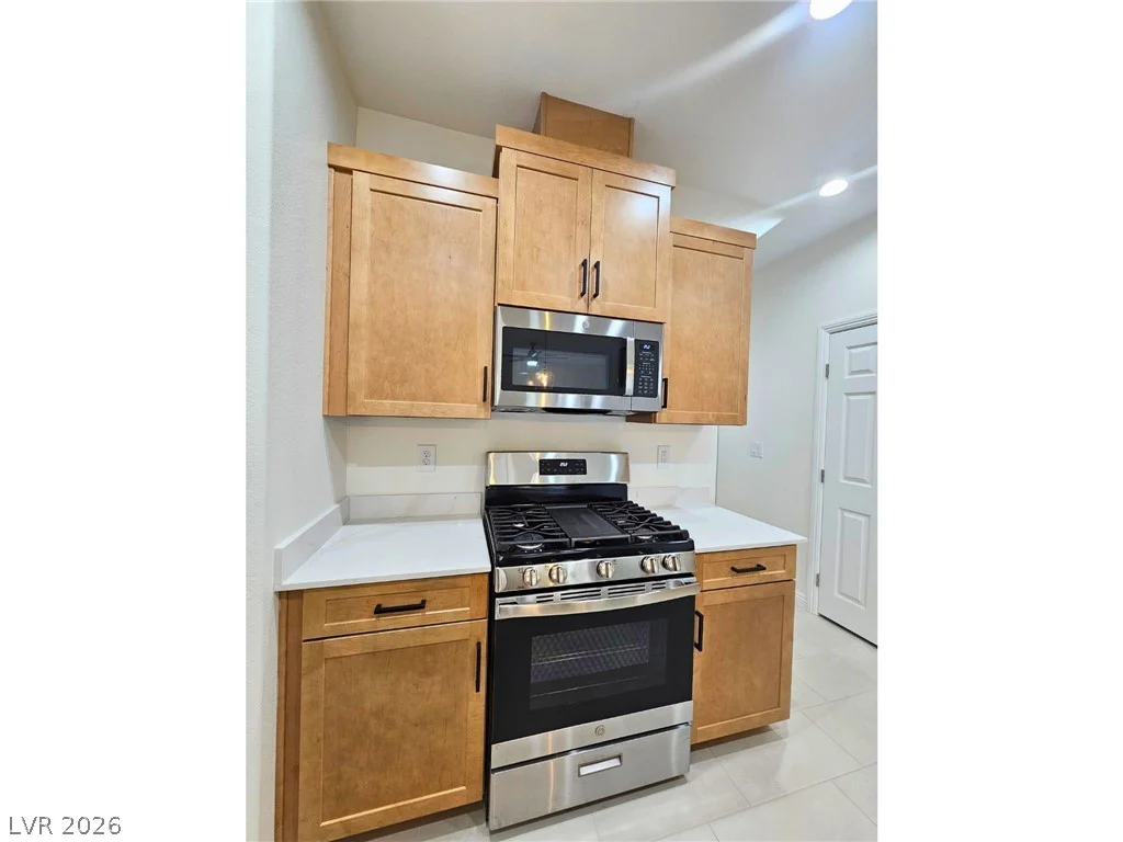 8476 Spirit Vale, Las Vegas, NV 89117