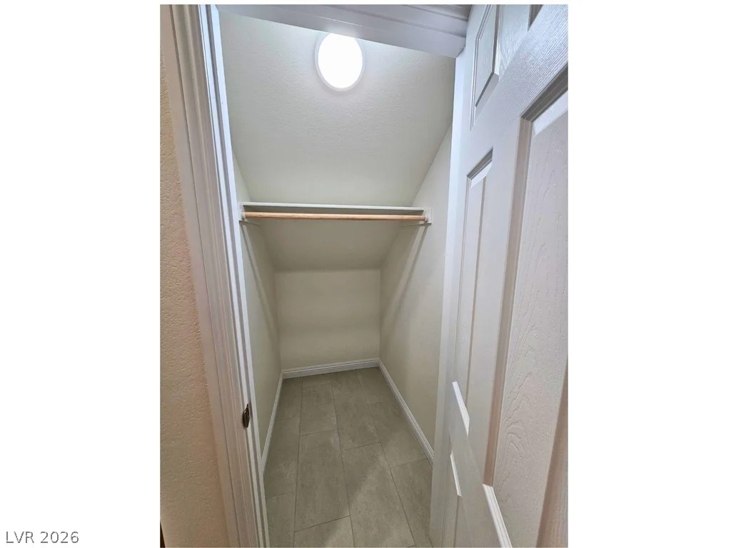 8476 Spirit Vale, Las Vegas, NV 89117