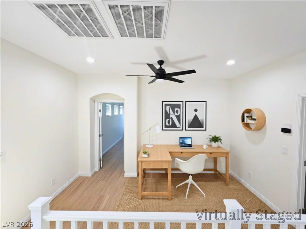 8476 Spirit Vale, Las Vegas, NV 89117