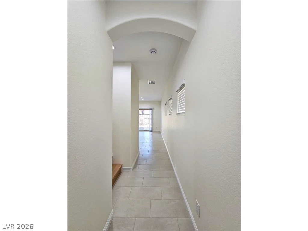 8476 Spirit Vale, Las Vegas, NV 89117