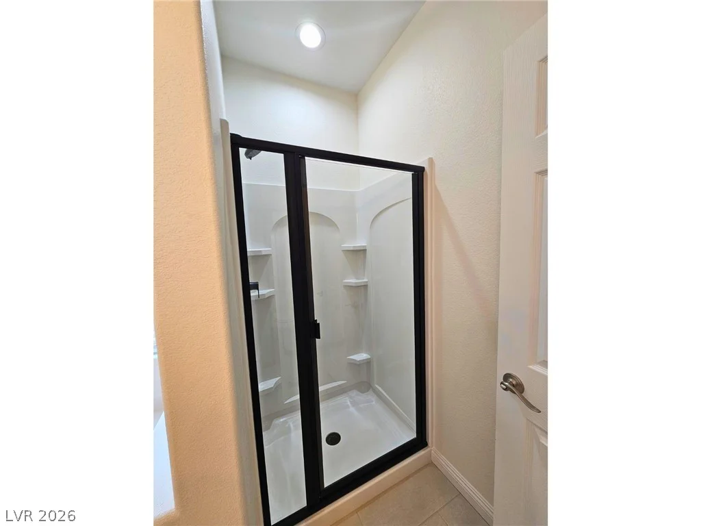 8476 Spirit Vale, Las Vegas, NV 89117