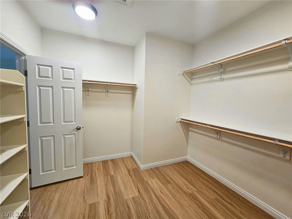 8476 Spirit Vale, Las Vegas, NV 89117