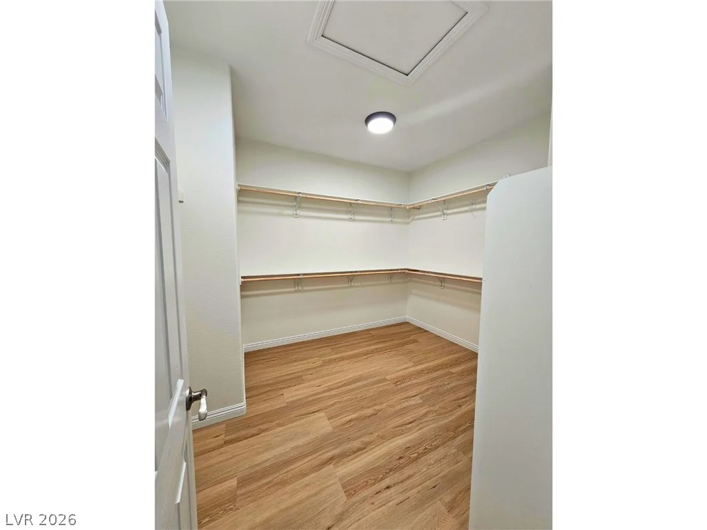 8476 Spirit Vale, Las Vegas, NV 89117