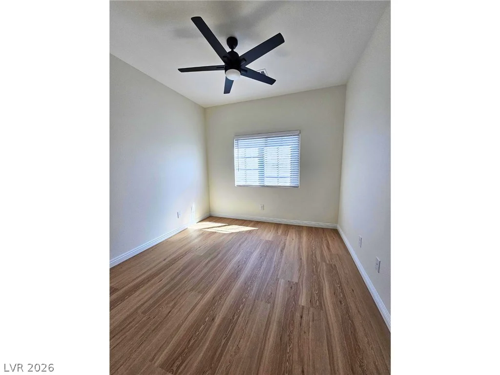 8476 Spirit Vale, Las Vegas, NV 89117