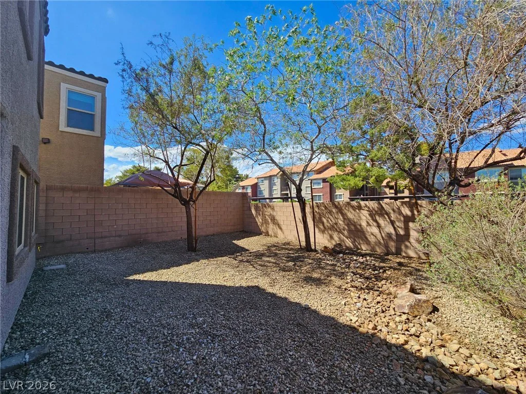 8476 Spirit Vale, Las Vegas, NV 89117