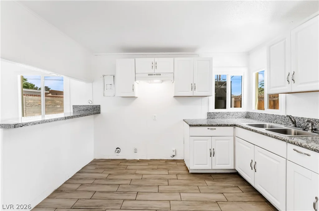 1311 Sweeney, Las Vegas, NV 89104