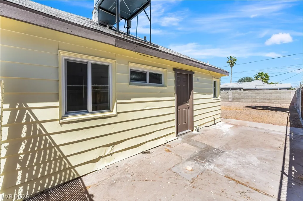 1311 Sweeney, Las Vegas, NV 89104