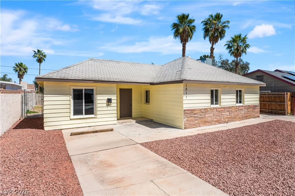 1311 Sweeney, Las Vegas, NV 89104