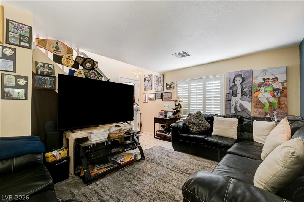 8325 Haven Cove, Las Vegas, NV 89113