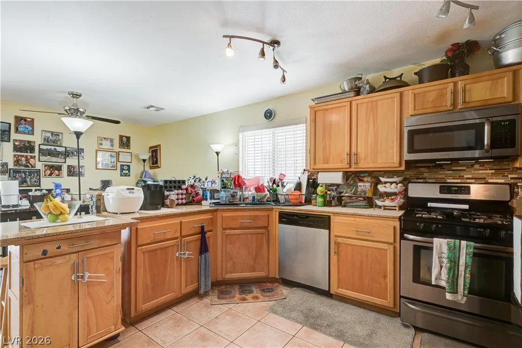 8325 Haven Cove, Las Vegas, NV 89113