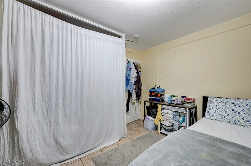 8325 Haven Cove, Las Vegas, NV 89113