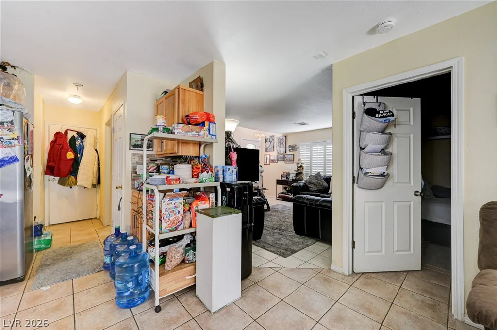 8325 Haven Cove, Las Vegas, NV 89113