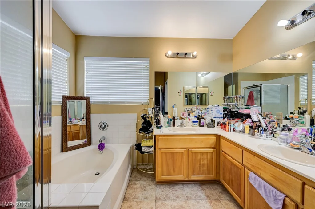 8325 Haven Cove, Las Vegas, NV 89113