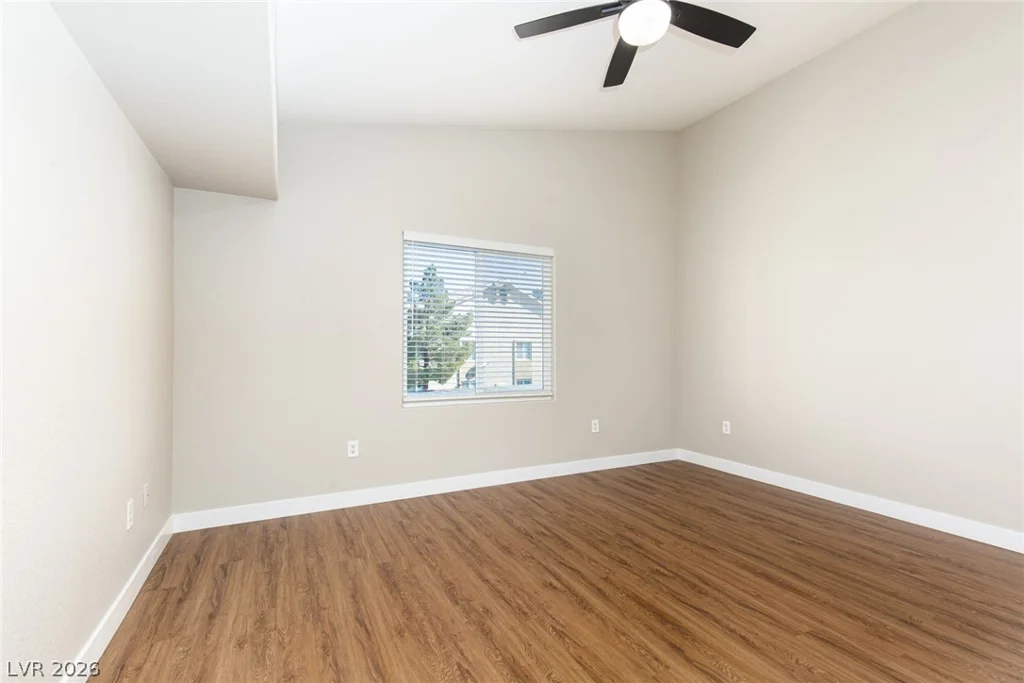 3933 Lazy Pine, Las Vegas, NV 89108