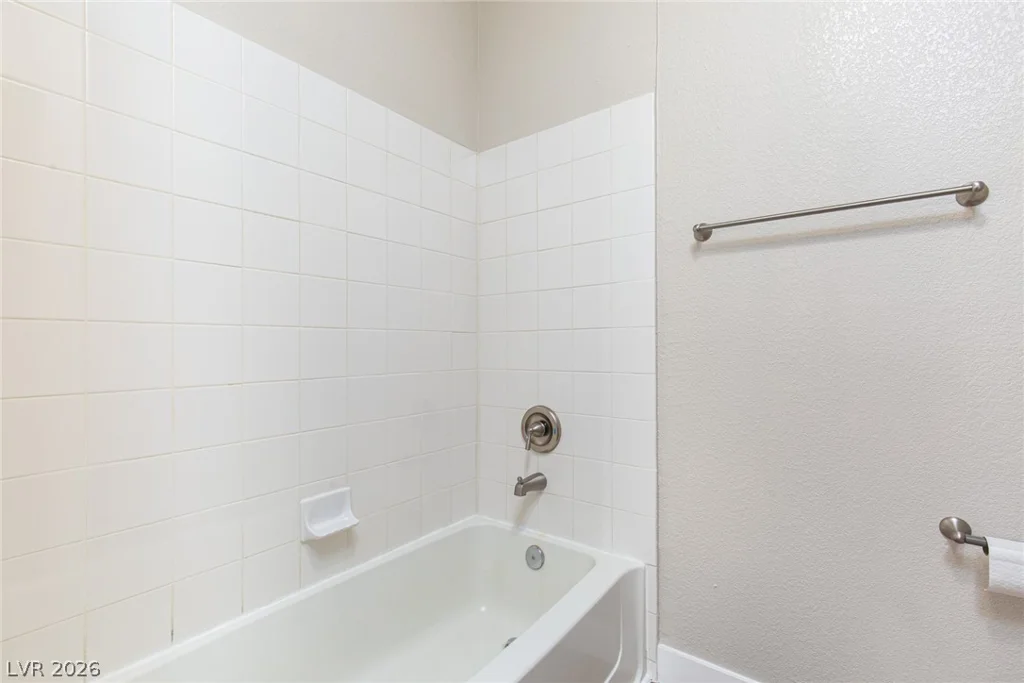 3933 Lazy Pine, Las Vegas, NV 89108