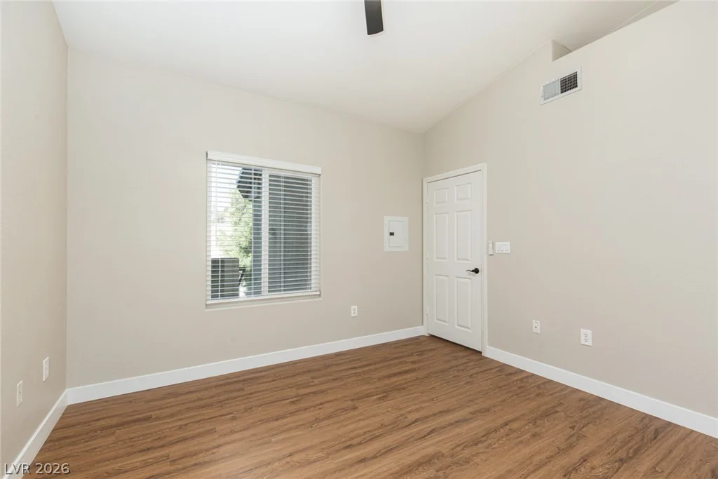 3933 Lazy Pine, Las Vegas, NV 89108