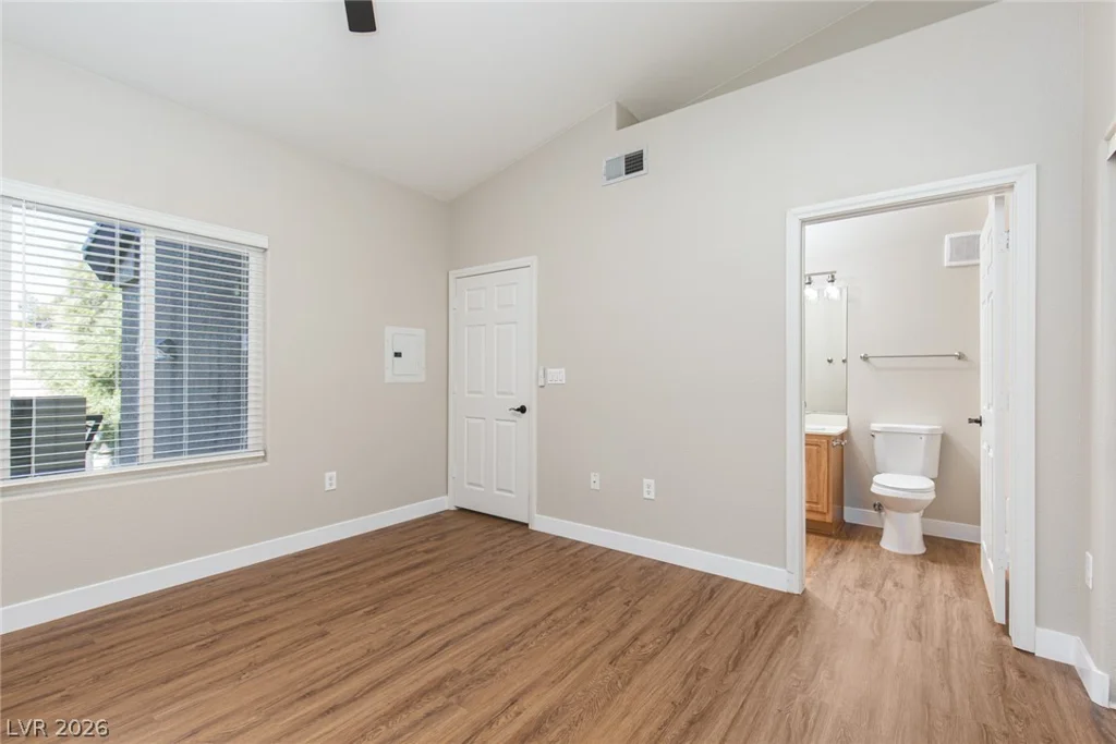 3933 Lazy Pine, Las Vegas, NV 89108