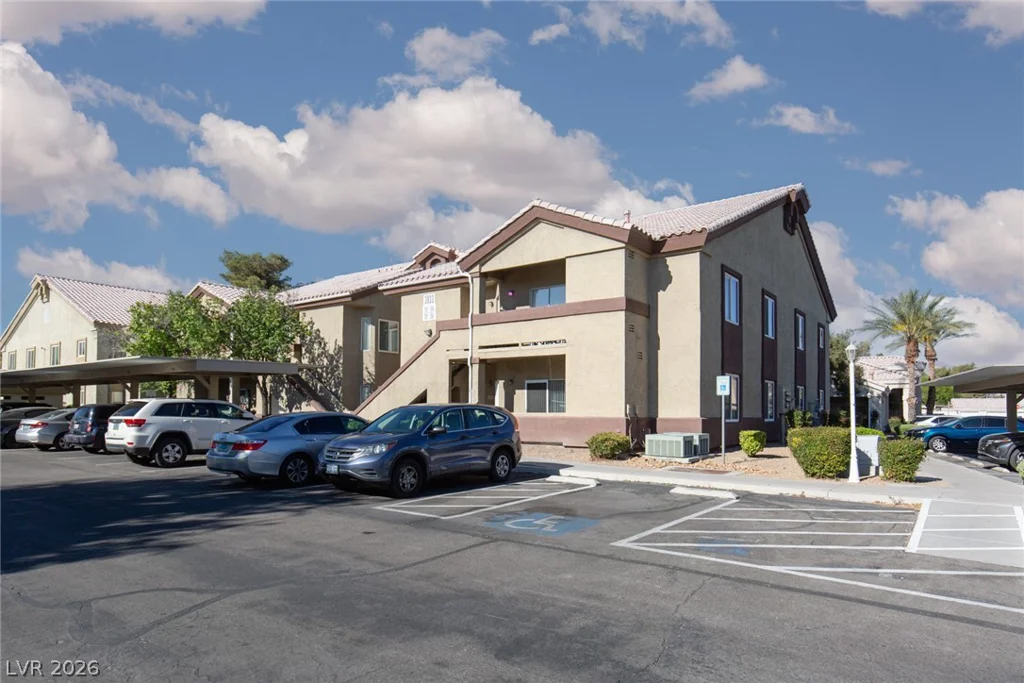 3933 Lazy Pine, Las Vegas, NV 89108