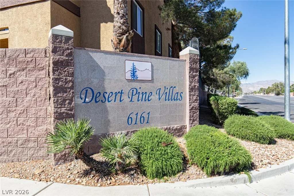 3933 Lazy Pine, Las Vegas, NV 89108