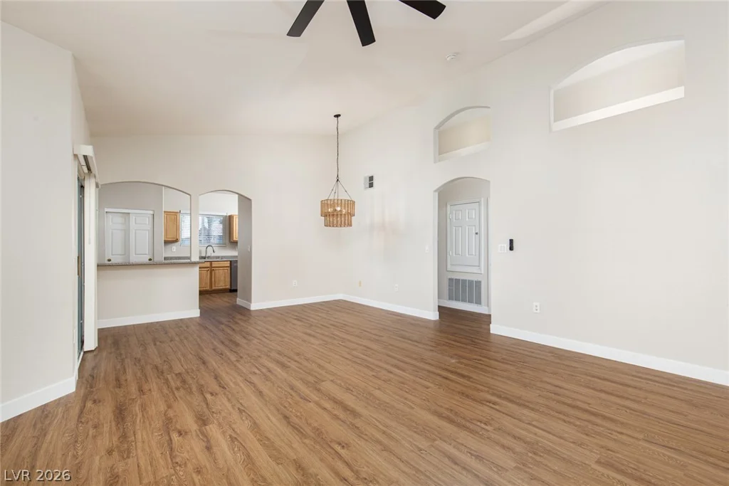 3933 Lazy Pine, Las Vegas, NV 89108