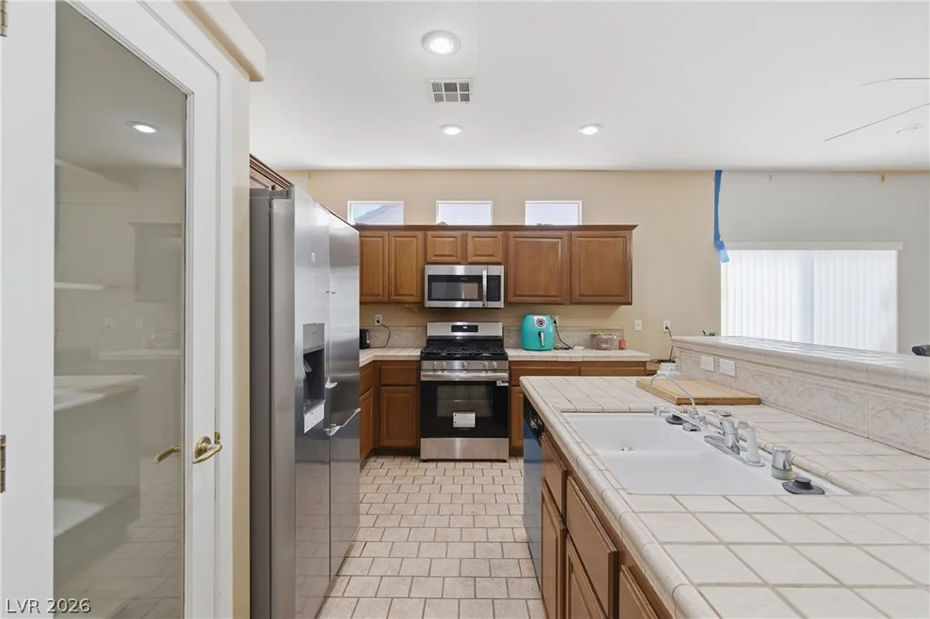 4433 El Presidio, Las Vegas, NV 89141