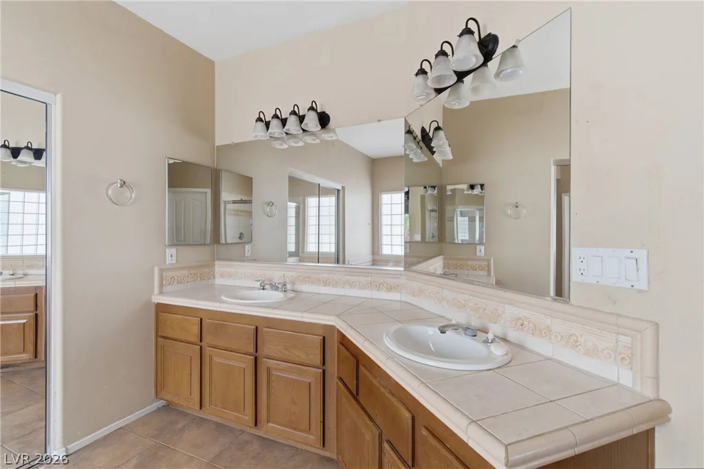 4433 El Presidio, Las Vegas, NV 89141