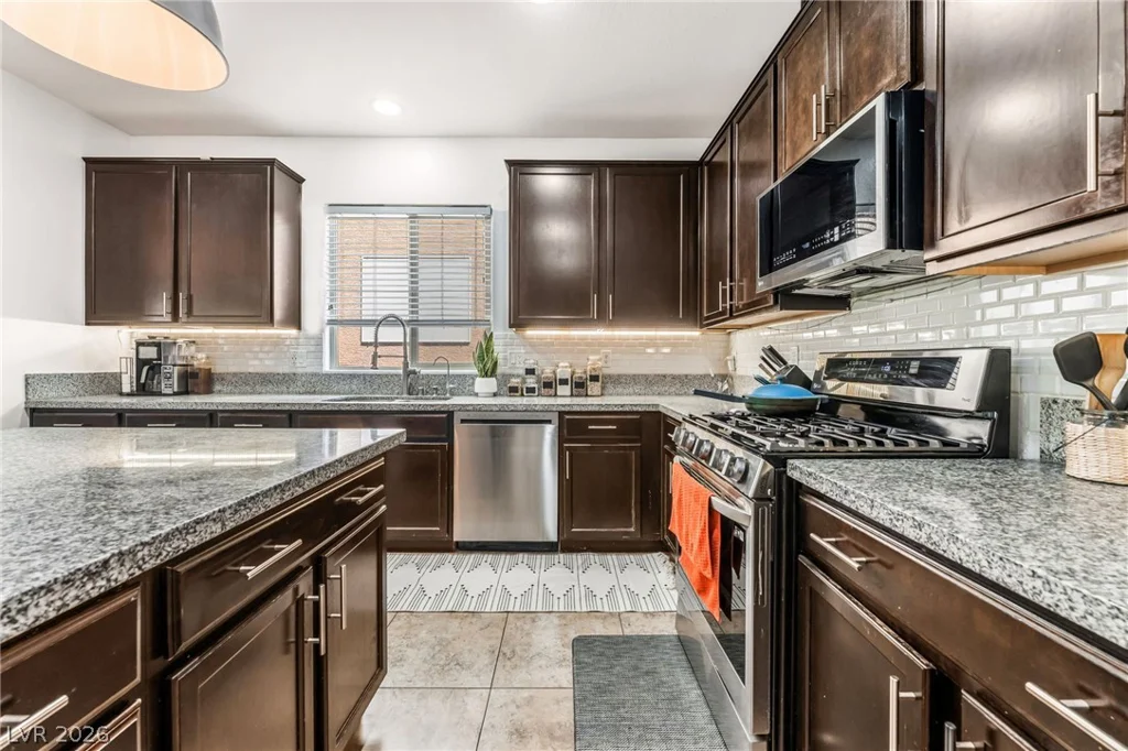 6733 Chelsea Ridge, North Las Vegas, NV 89084