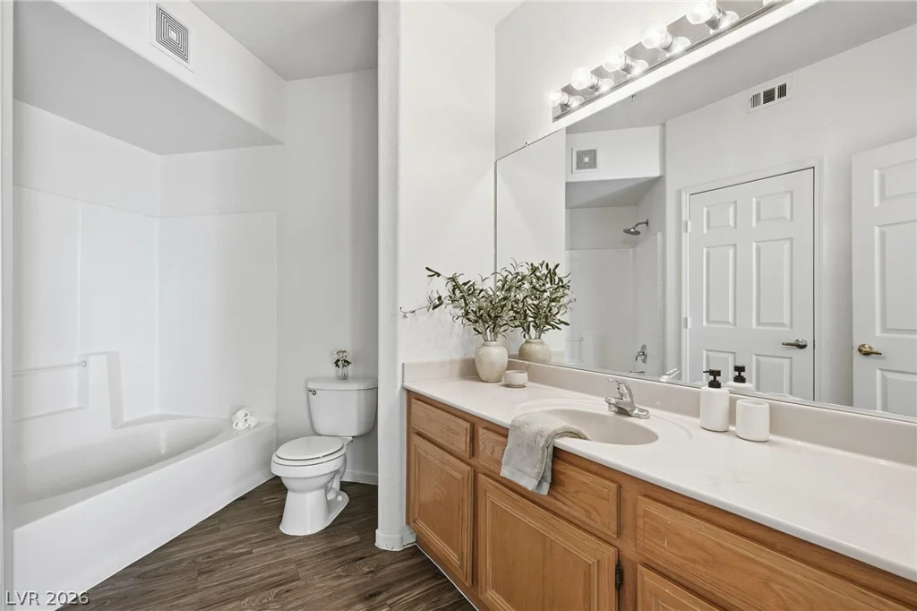7185 Durango, Las Vegas, NV 89113