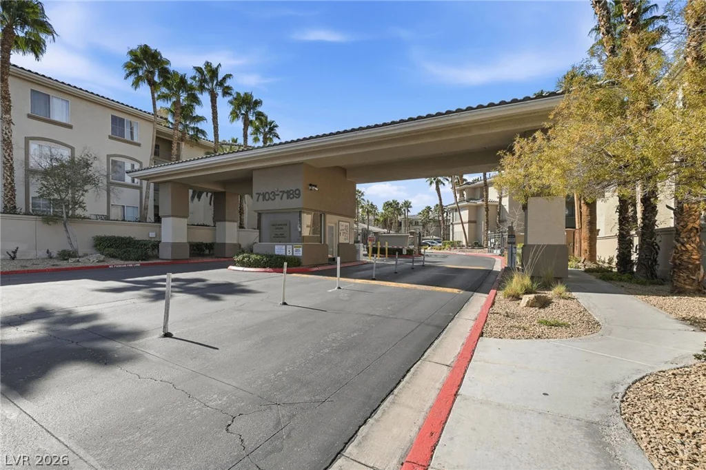 7185 Durango, Las Vegas, NV 89113