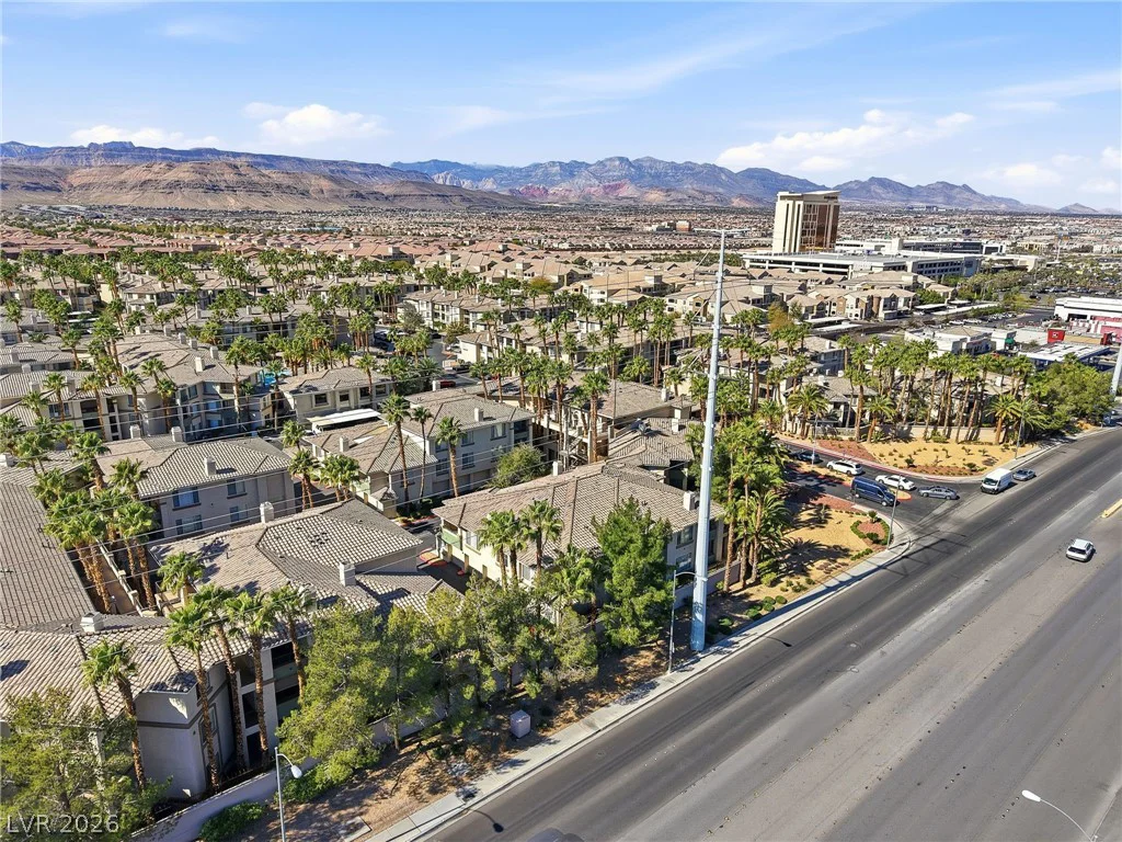 7185 Durango, Las Vegas, NV 89113