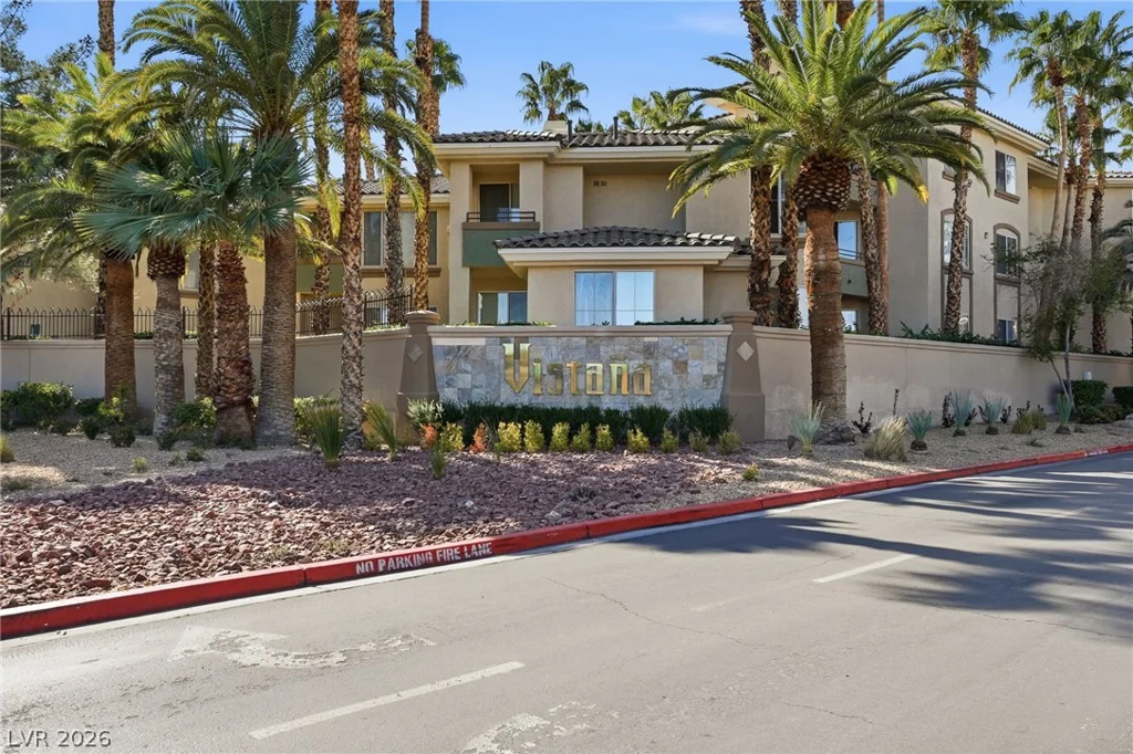 7185 Durango, Las Vegas, NV 89113