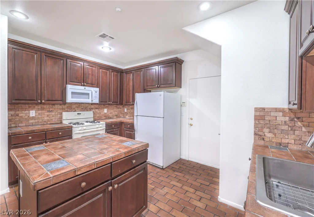 8928 NAUTILUS VISTA, Las Vegas, NV 89149