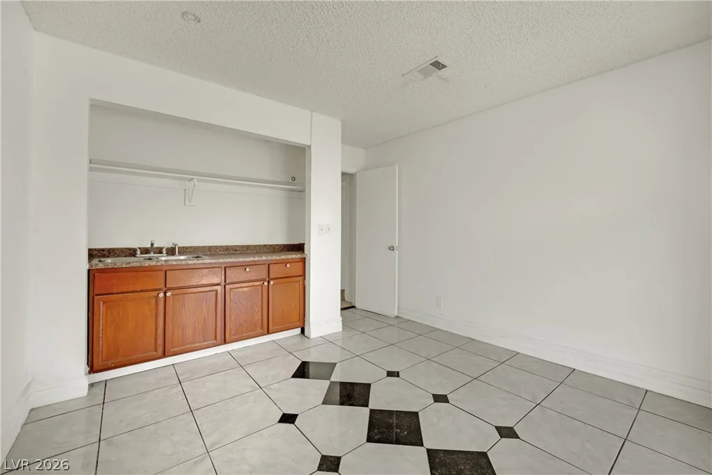 2403 Bonita, Henderson, NV 89014
