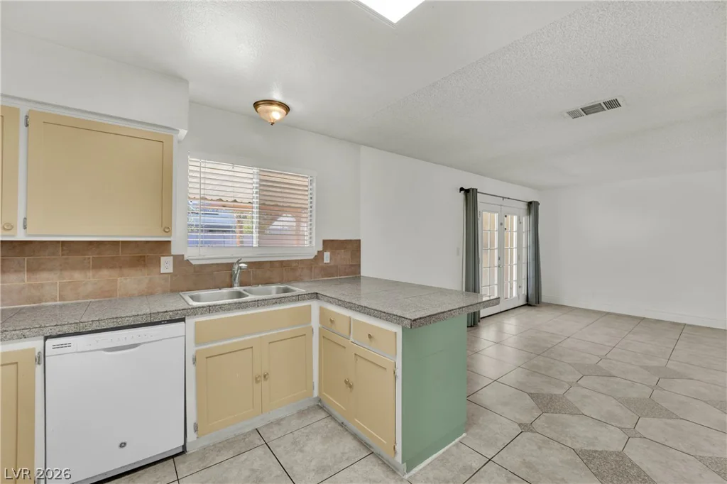 2403 Bonita, Henderson, NV 89014