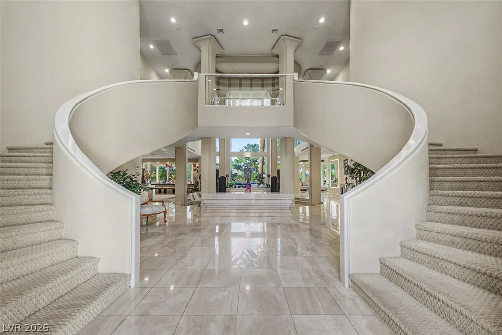 46 Gulf Stream, Las Vegas, NV 89113