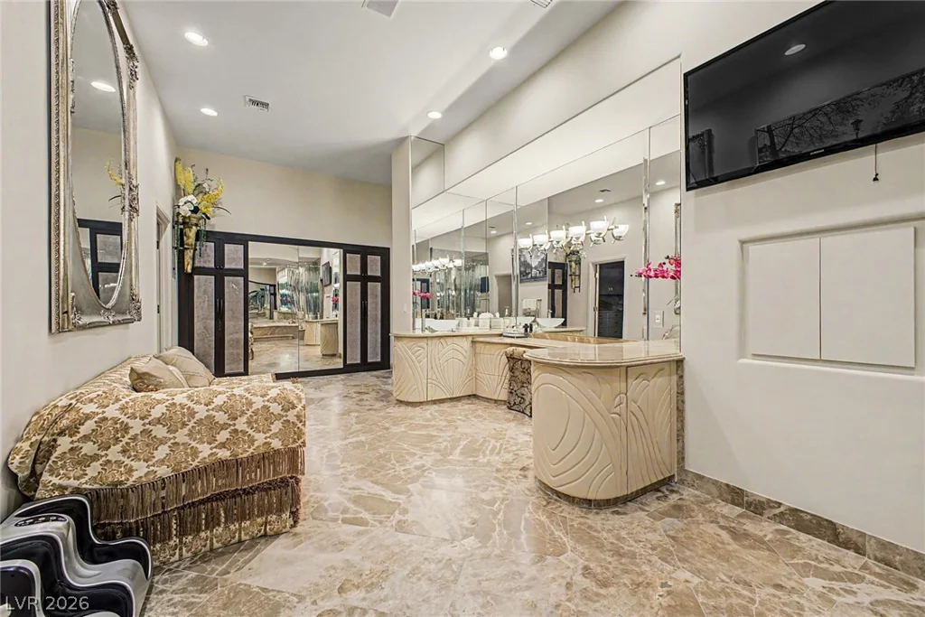 46 Gulf Stream, Las Vegas, NV 89113