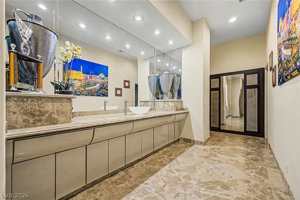 46 Gulf Stream, Las Vegas, NV 89113