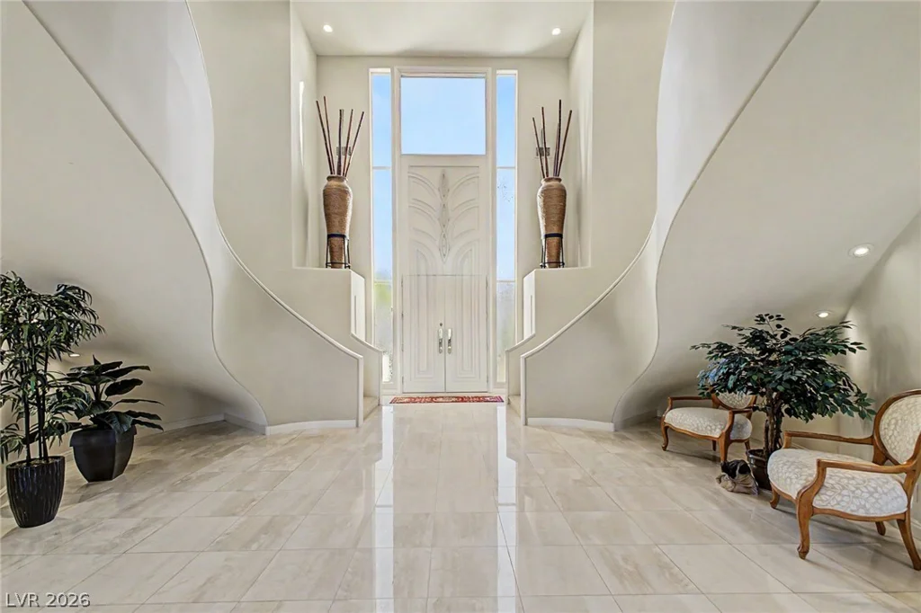 46 Gulf Stream, Las Vegas, NV 89113