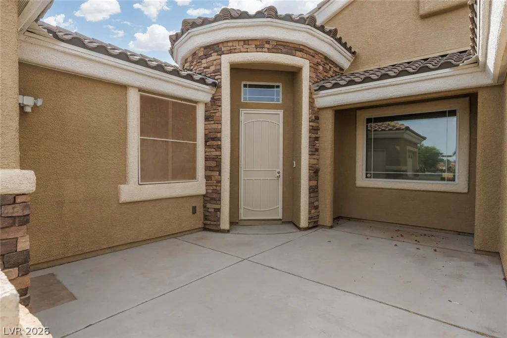 1995 Dakota Lodge, Las Vegas, NV 89123
