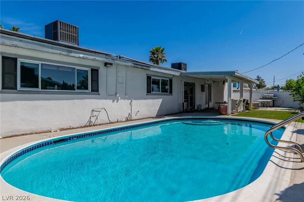 1679 Raindance, Las Vegas, NV 89169