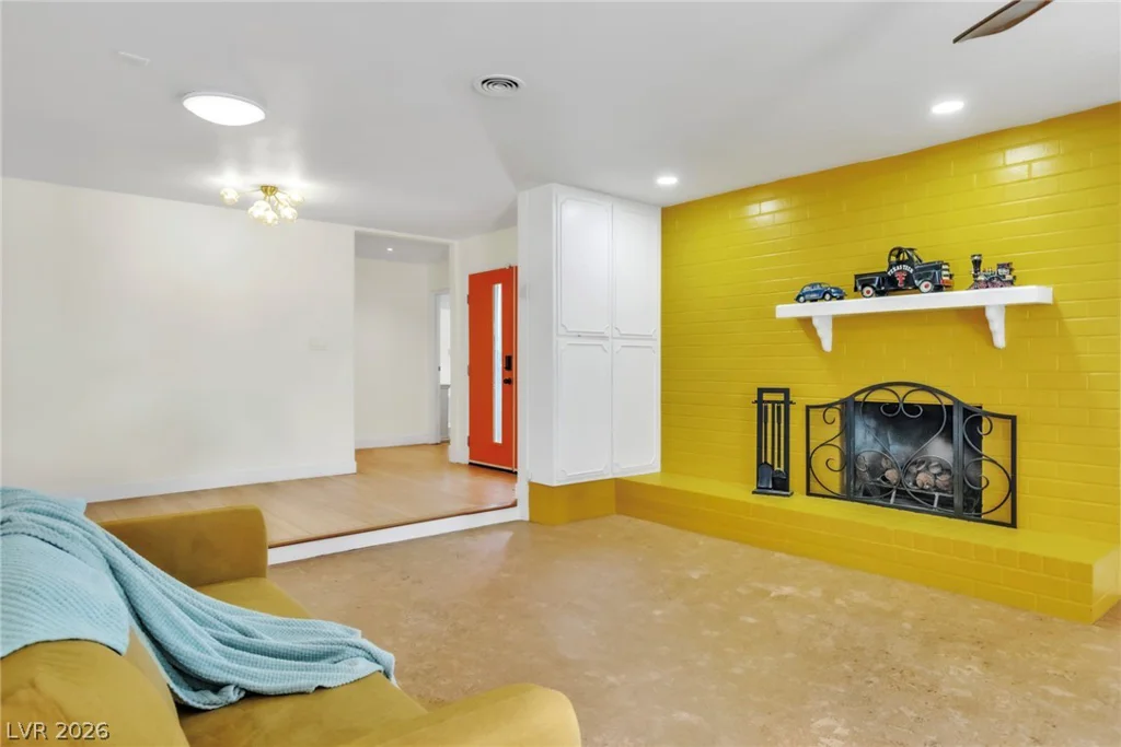 1679 Raindance, Las Vegas, NV 89169