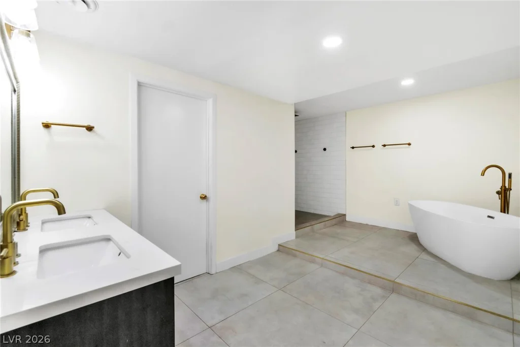 1679 Raindance, Las Vegas, NV 89169