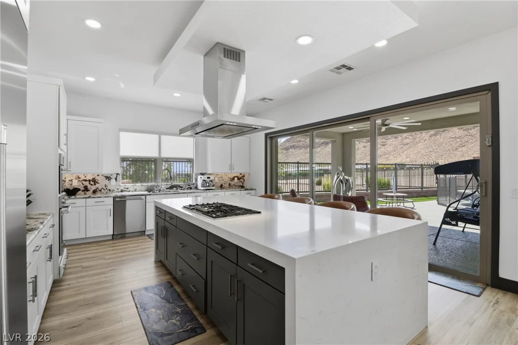 6880 Equinox Cliff, Las Vegas, NV 89135