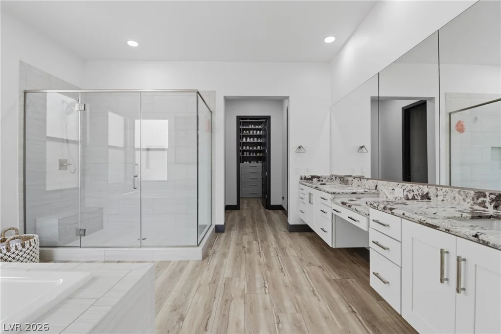 6880 Equinox Cliff, Las Vegas, NV 89135