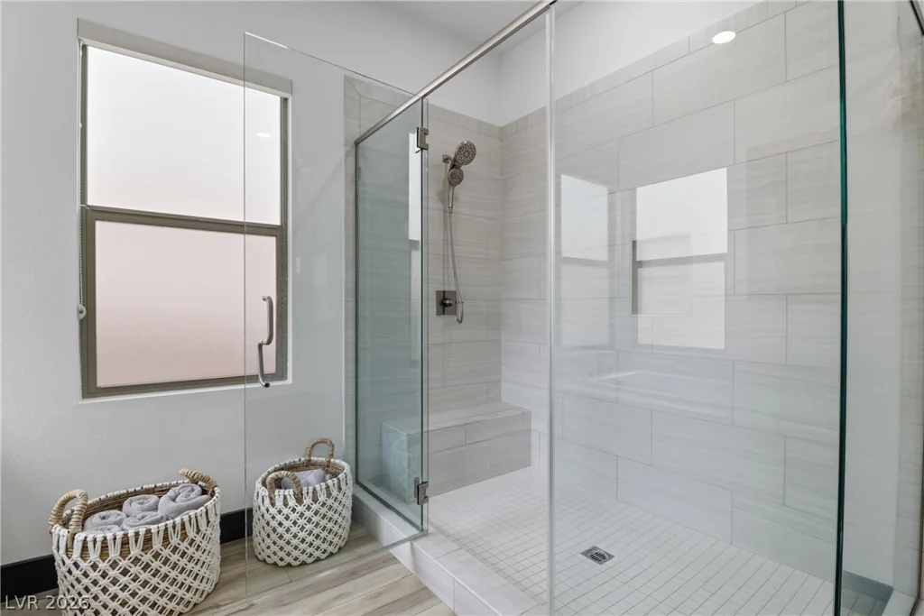 6880 Equinox Cliff, Las Vegas, NV 89135