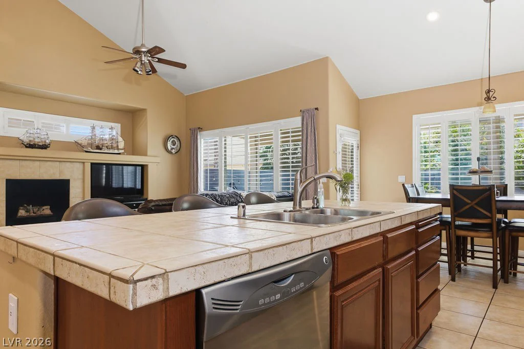 7901 Brent Leaf, Las Vegas, NV 89131