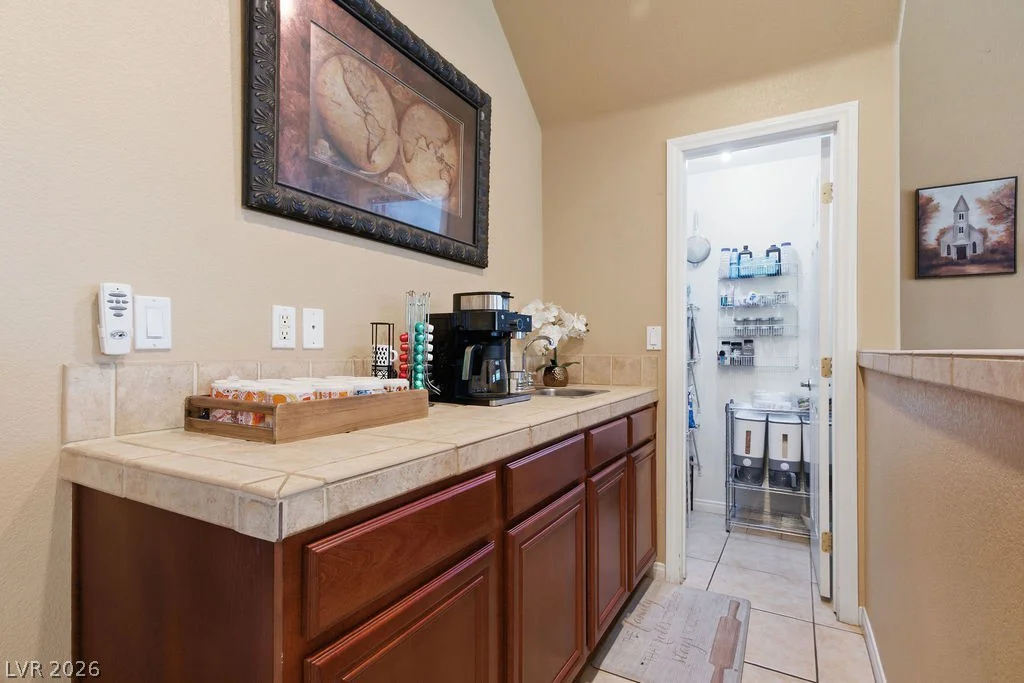 7901 Brent Leaf, Las Vegas, NV 89131
